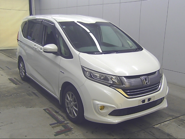 HONDA FREED — фото