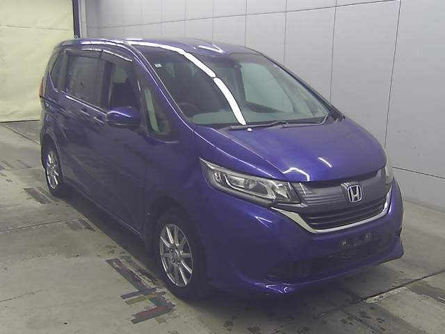 HONDA FREED — фото