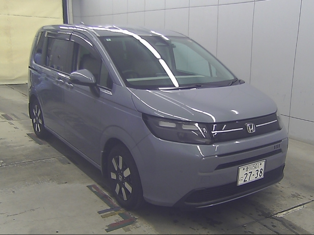 HONDA FREED — фото