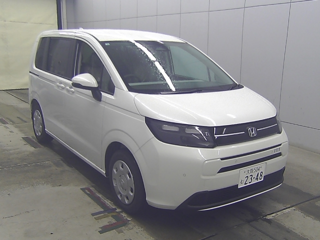 HONDA FREED — фото