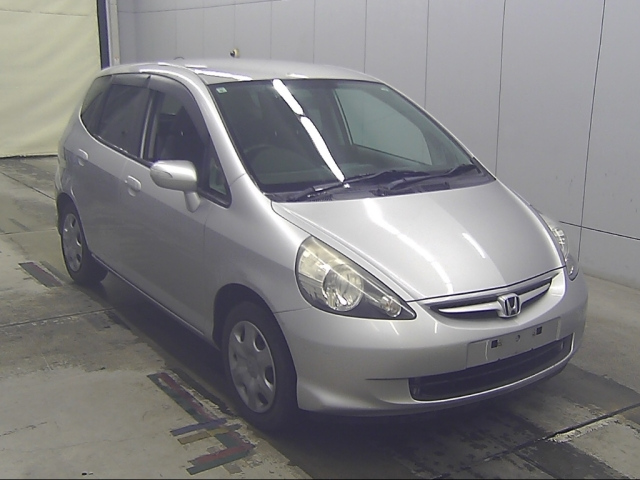 HONDA FIT — фото