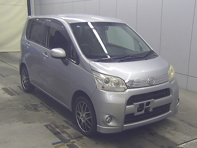 DAIHATSU MOVE — фото