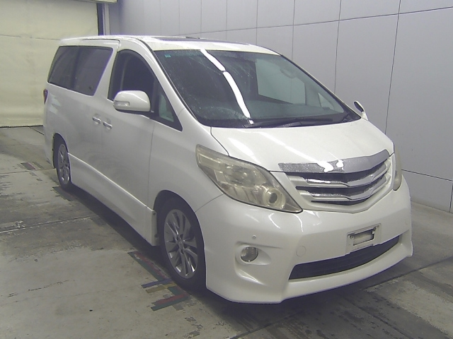 TOYOTA ALPHARD — фото
