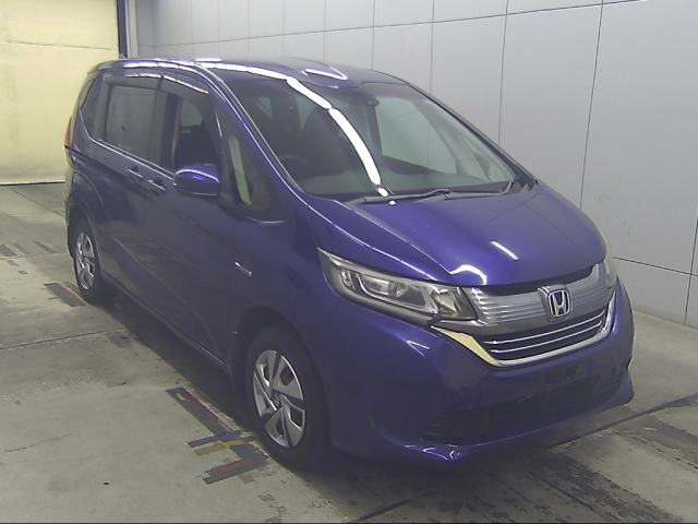 HONDA FREED — фото