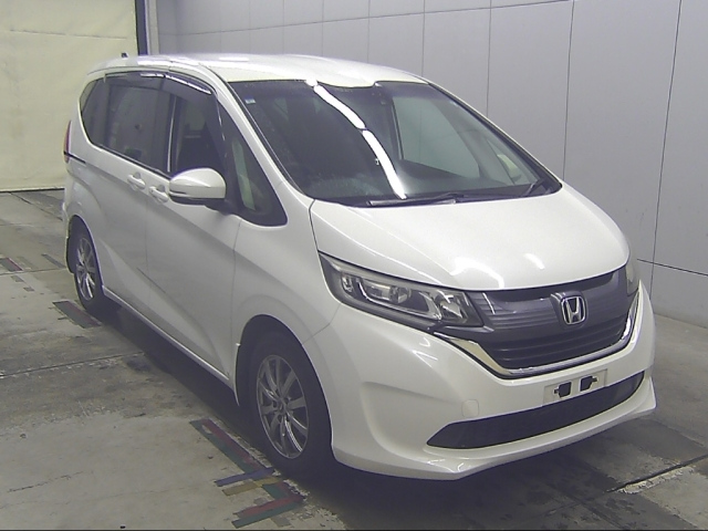HONDA FREED — фото