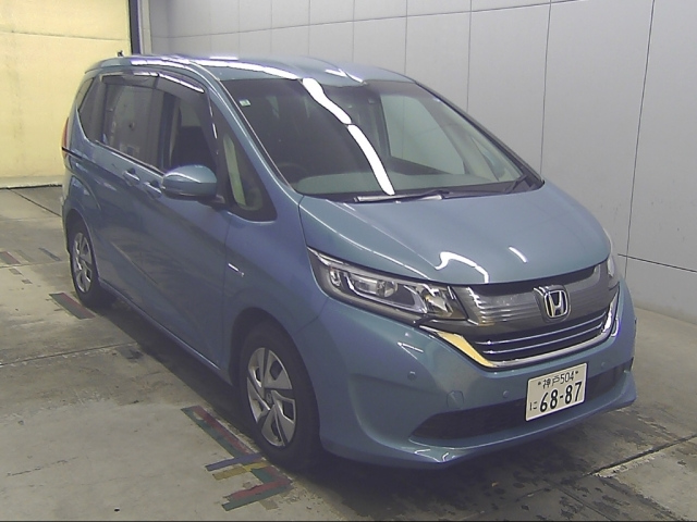 HONDA FREED — фото