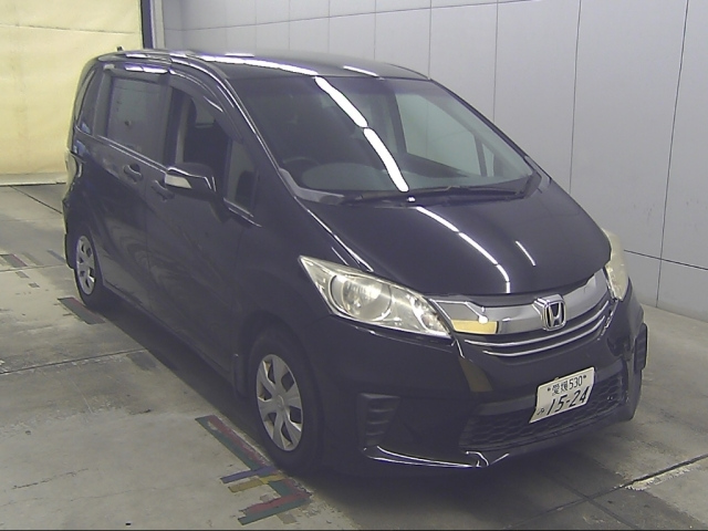 HONDA FREED — фото