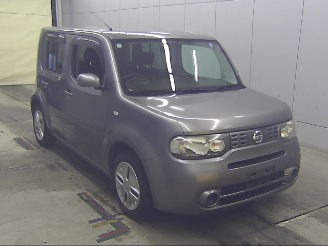 NISSAN CUBE — фото