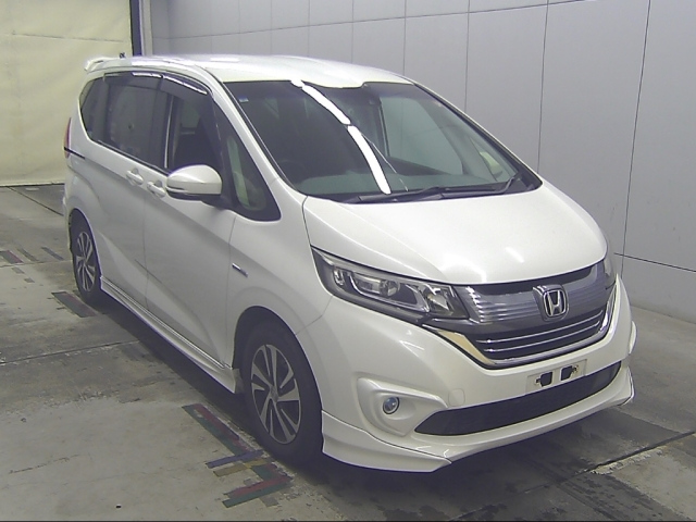 HONDA FREED — фото