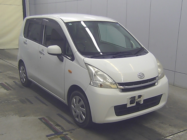 DAIHATSU MOVE — фото
