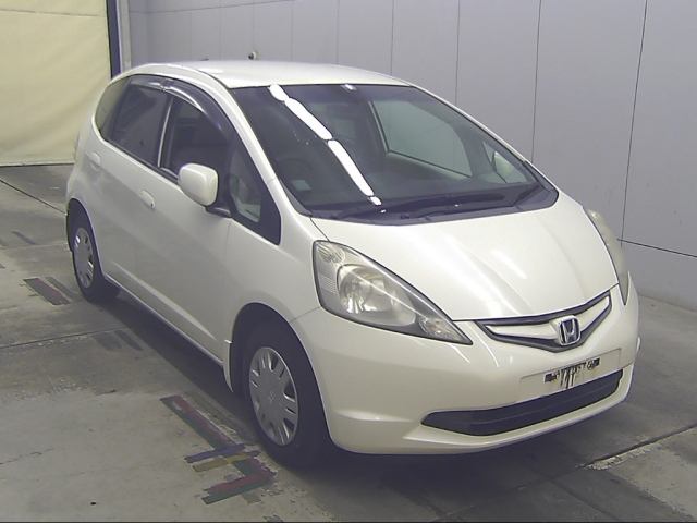 HONDA FIT — фото