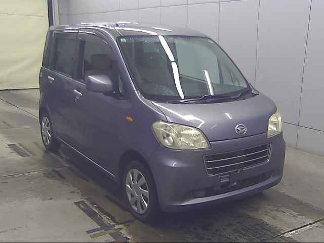 DAIHATSU TANTO — фото