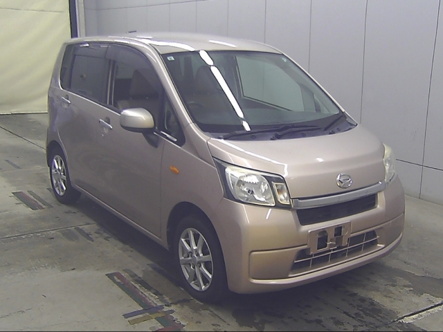DAIHATSU MOVE — фото