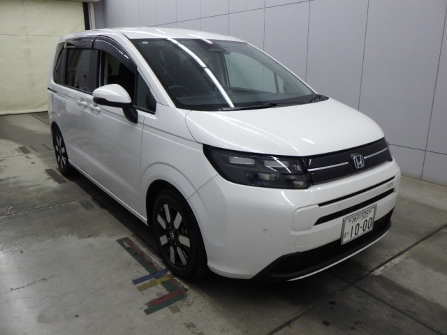 HONDA FREED — фото