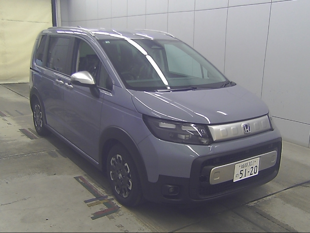 HONDA FREED — фото