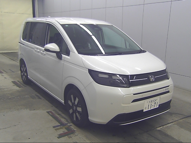 HONDA FREED — фото