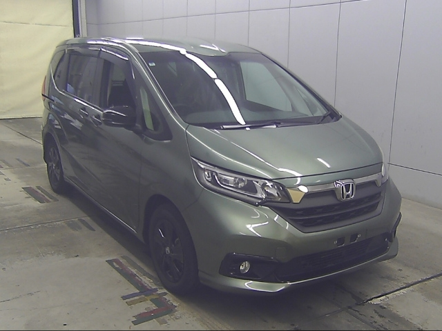 HONDA FREED — фото