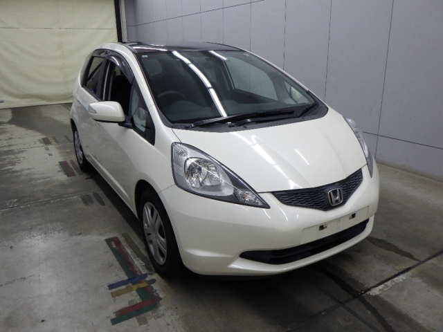 HONDA FIT — фото