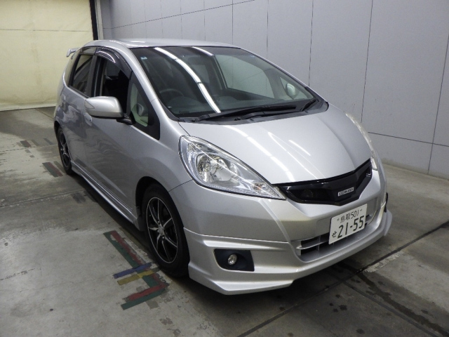 HONDA FIT — фото