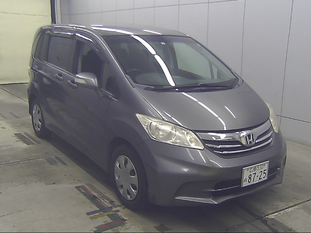 HONDA FREED — фото