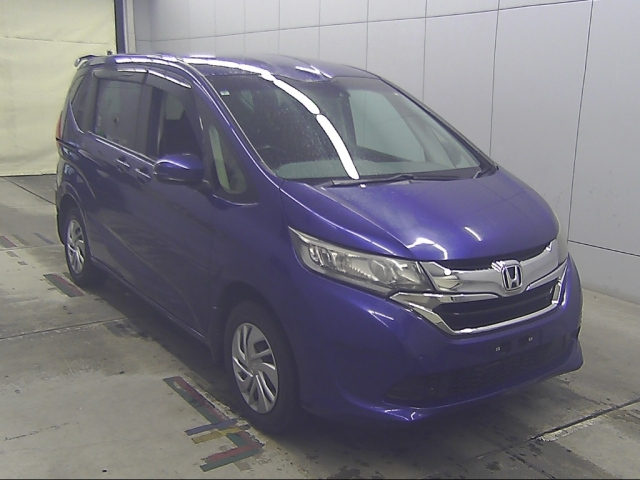 HONDA FREED — фото