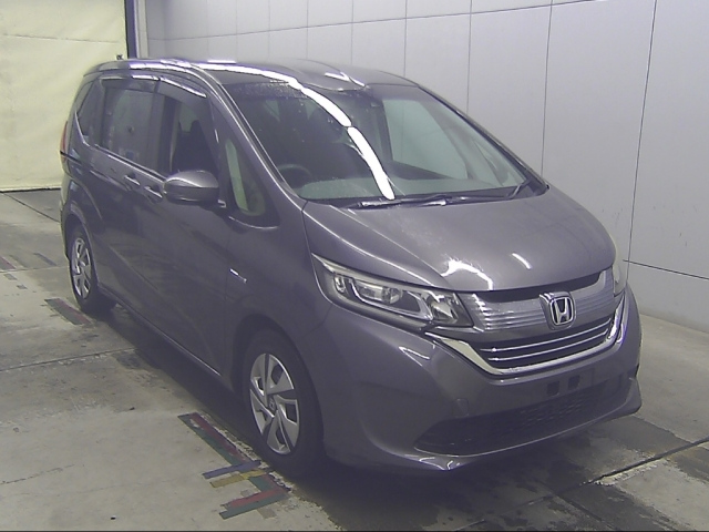 HONDA FREED — фото