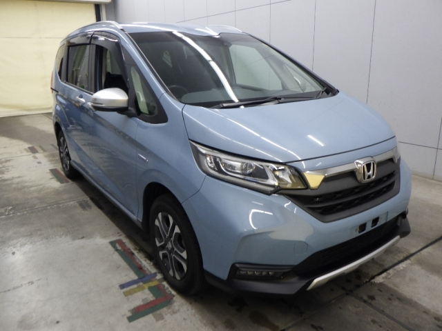 HONDA FREED — фото
