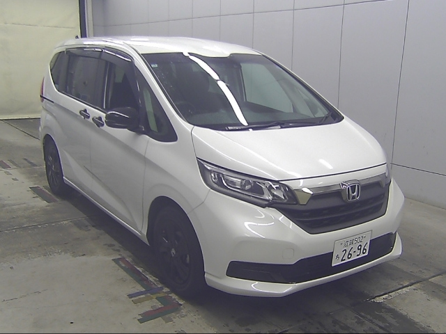 HONDA FREED — фото