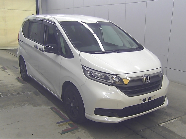 HONDA FREED — фото