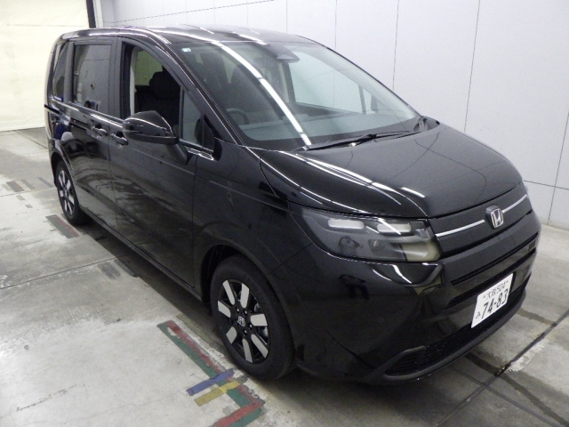 HONDA FREED — фото