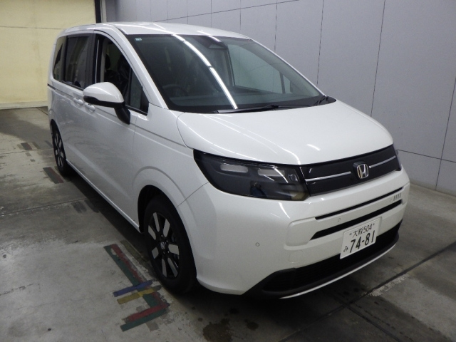 HONDA FREED — фото