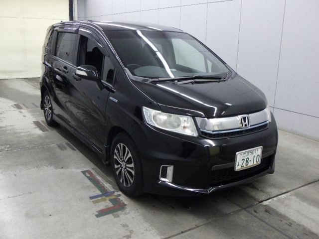 HONDA FREED — фото