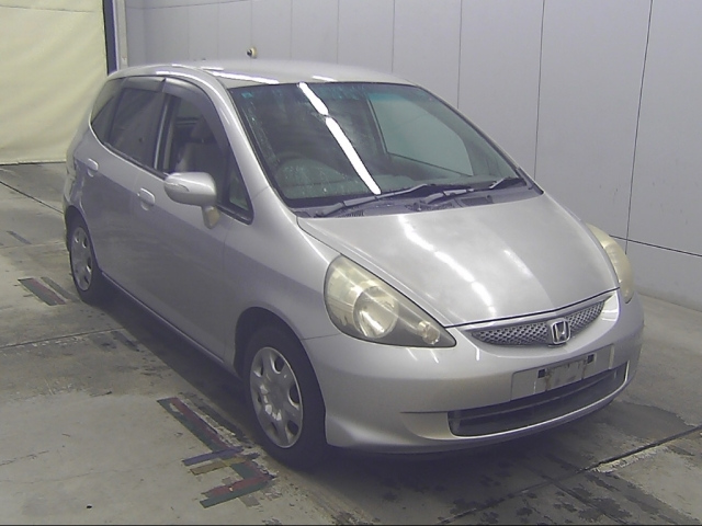 HONDA FIT — фото
