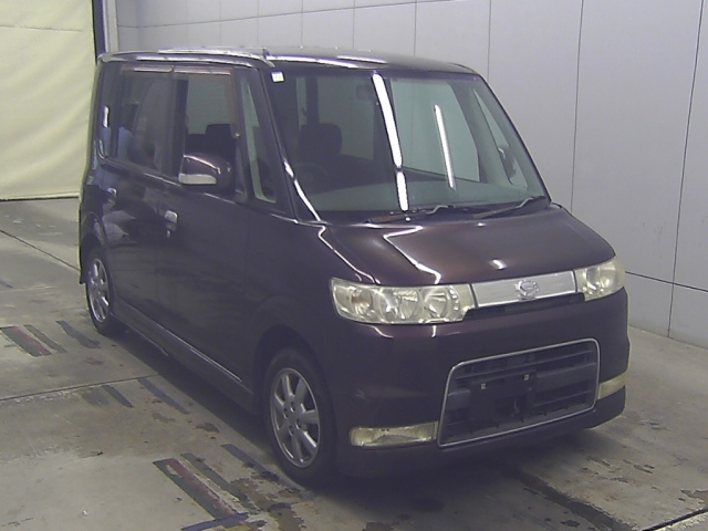 DAIHATSU TANTO — фото