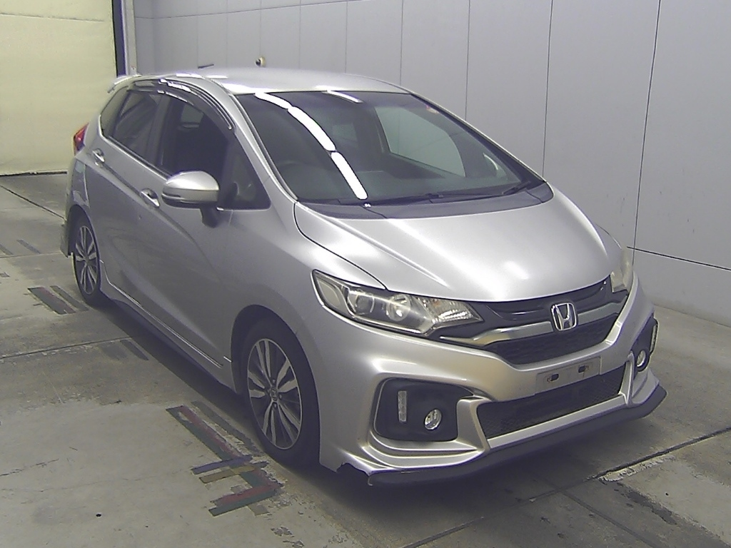 HONDA FIT — фото