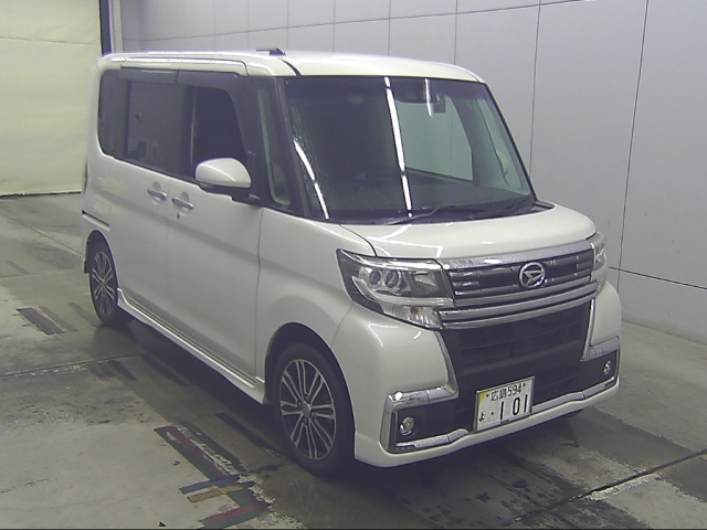 DAIHATSU TANTO — фото