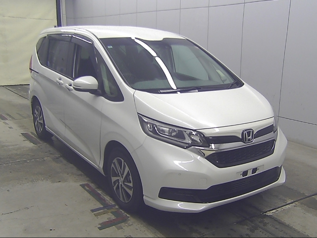 HONDA FREED — фото