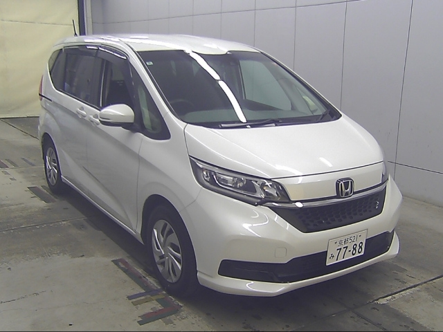 HONDA FREED — фото