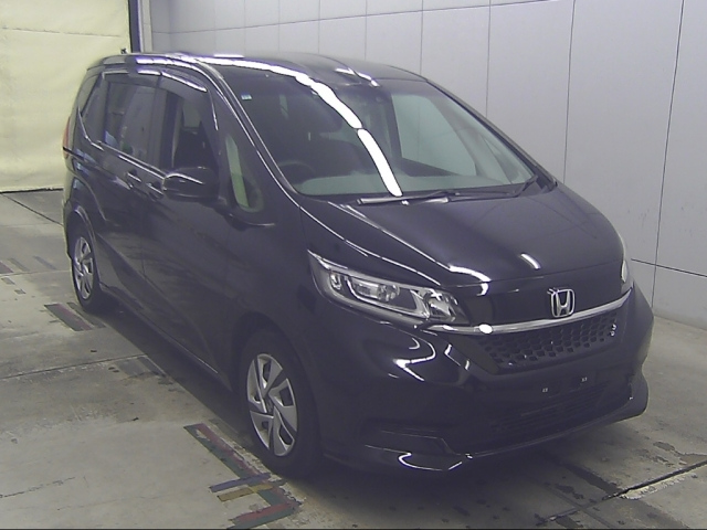 HONDA FREED — фото