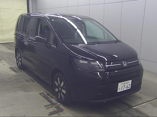 HONDA FREED — фото