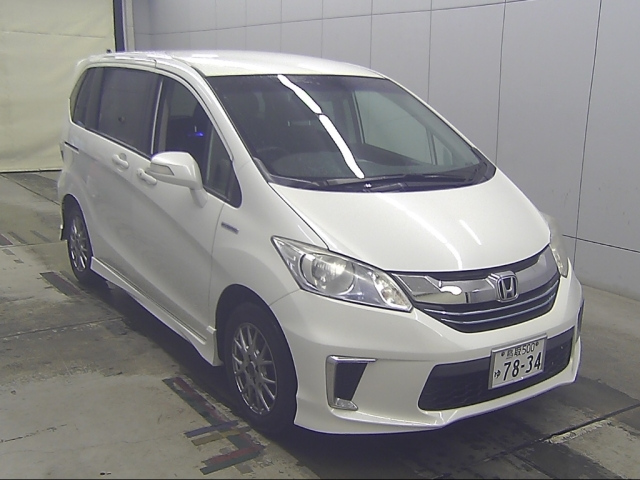 HONDA FREED — фото