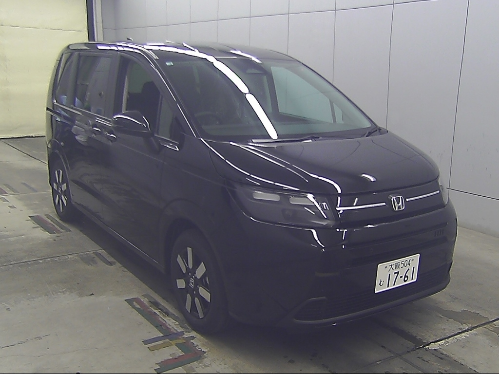 HONDA FREED — фото