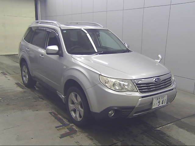 SUBARU FORESTER — фото