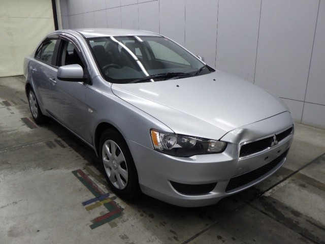 MITSUBISHI GALANT — фото