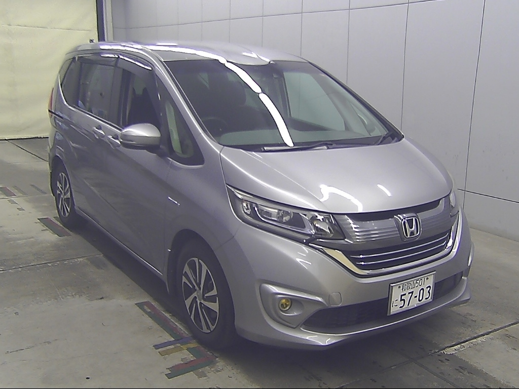 HONDA FREED — фото