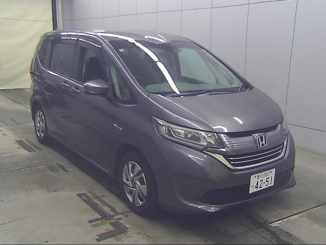 HONDA FREED — фото