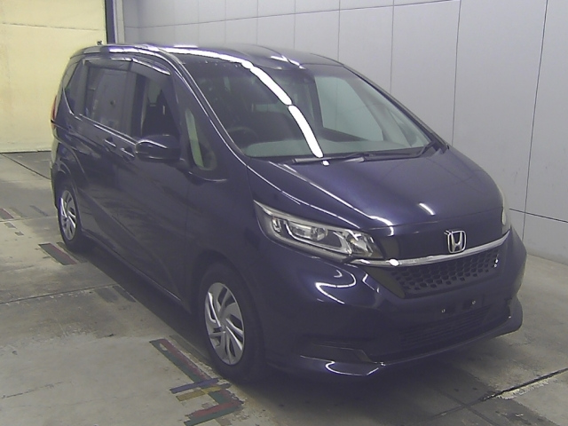 HONDA FREED — фото