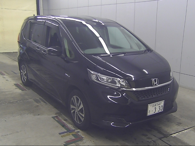 HONDA FREED — фото