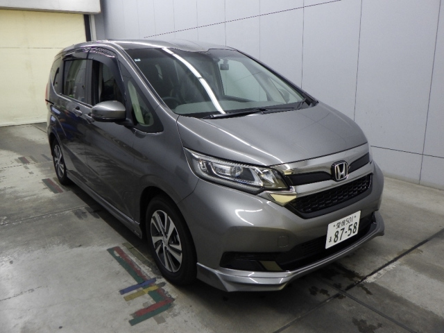 HONDA FREED — фото