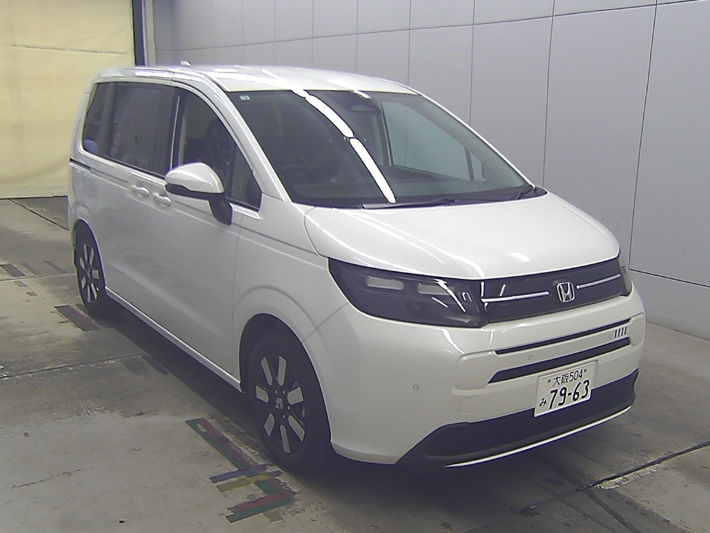 HONDA FREED — фото
